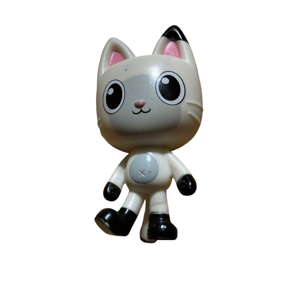 Gabby's Dollhouse Pandy Paws Cat Vinyl Toy Mini Figure White Kitten Figurine
